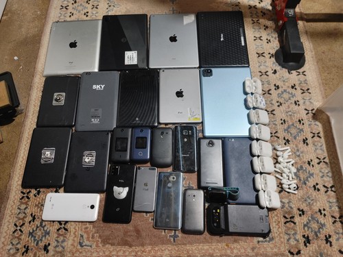 Lot broken junk android - broken,
